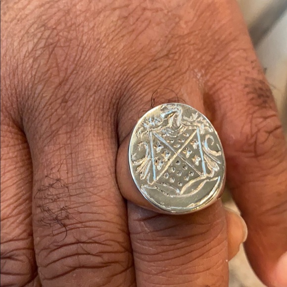 Men’s Crest ring custom made - Picture 5 of 6